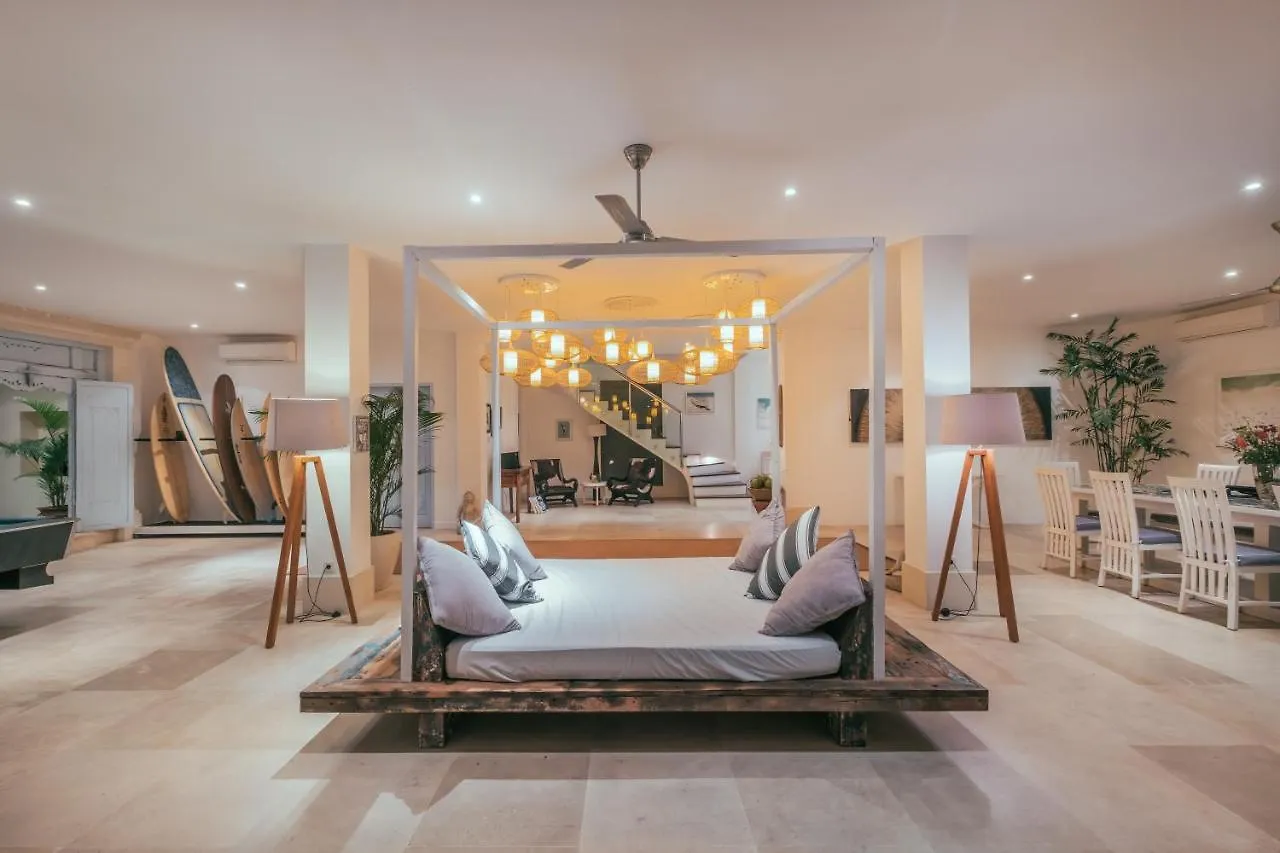 The Backyard Bingin: Private Beach-View Mansion for Events Uluwatu  Villa