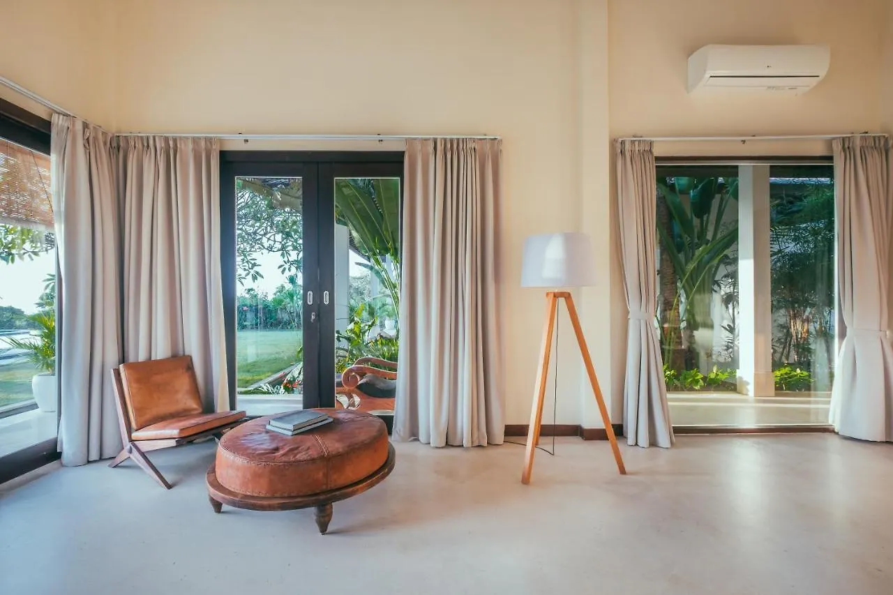 Villa The Backyard Bingin: Private Beach-View Mansion for Events Uluwatu  Indonesia