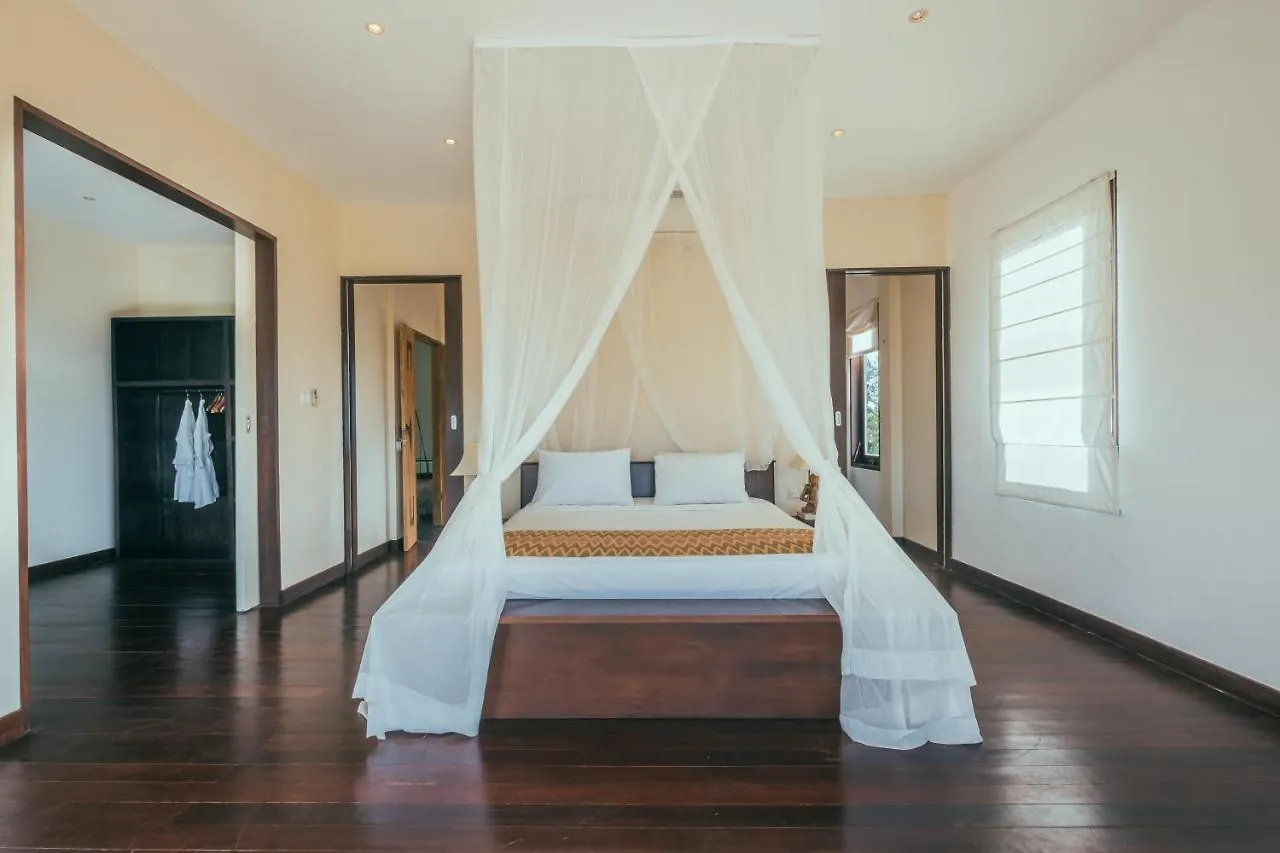 The Backyard Bingin: Private Beach-View Mansion for Events Uluwatu